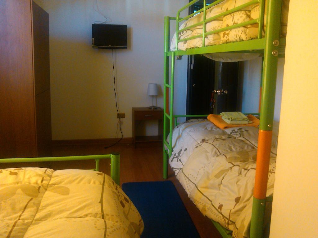 Hostal Barrio Italia Santiago Bilik gambar